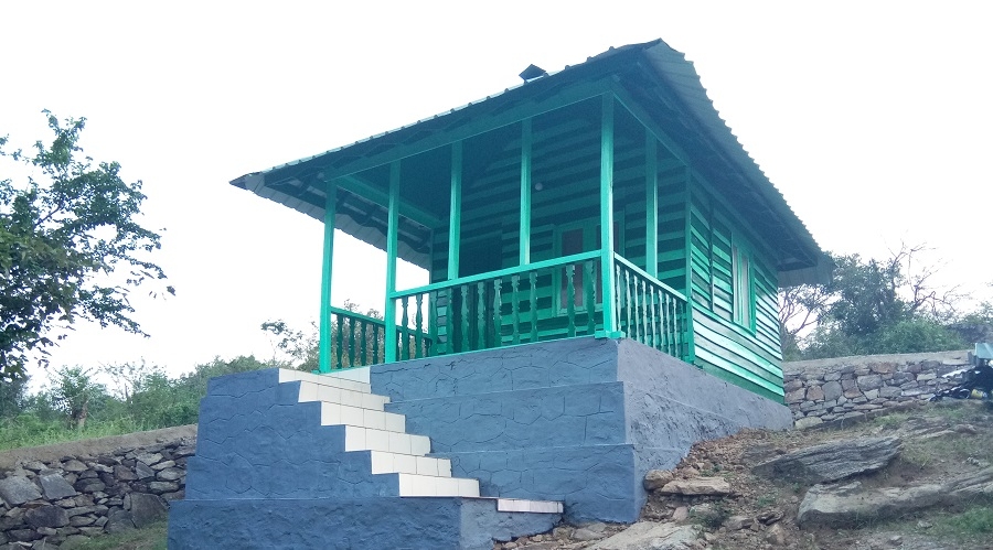 Chinnar Log House (Koottar)